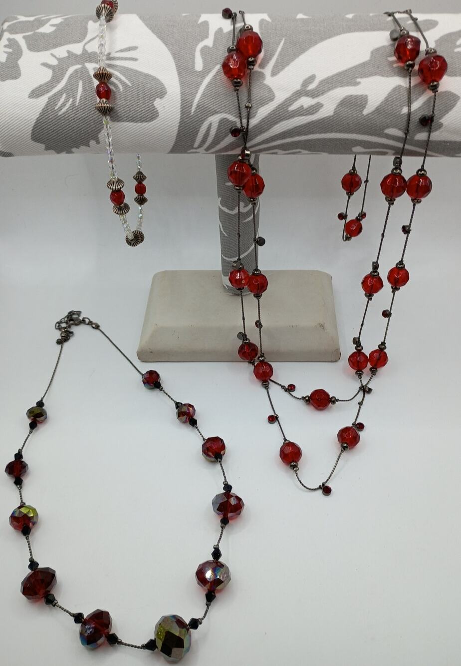 Red Beaded Jewelry Lot - 3 Pcs